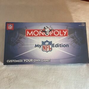 Monopoly My NFL Edition Board Game - Blue unopened